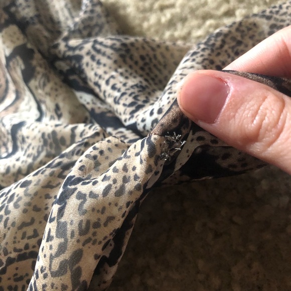 SNAKE SKIN ROMPER 🐍🖤 - Picture 8 of 8